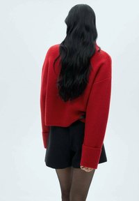 Mango Vesta - red