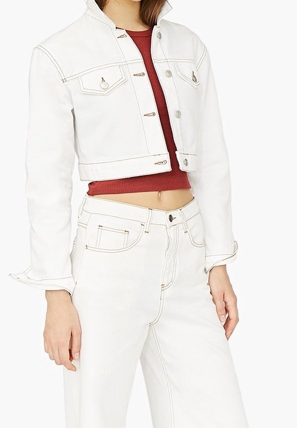 cazadora vaquera blanca stradivarius