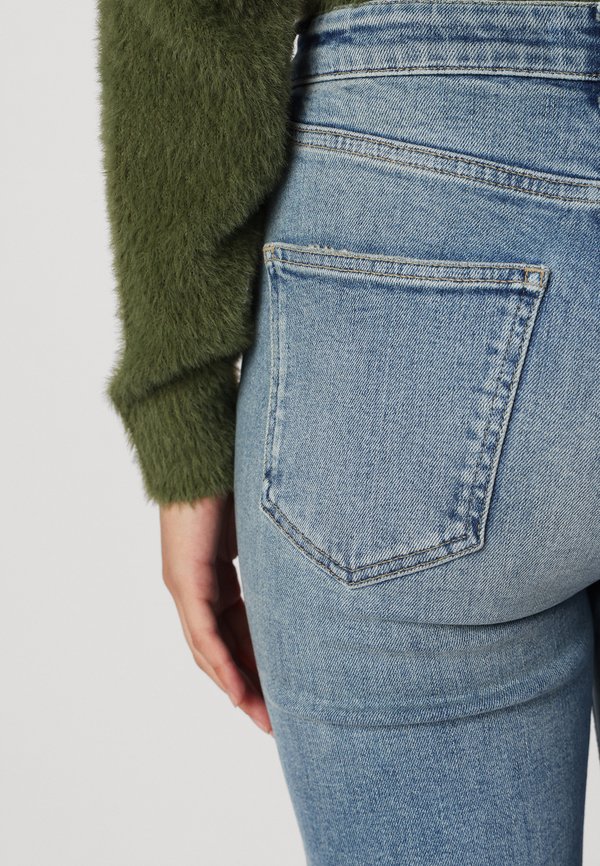 ONLJUICY - Flared Jeans2