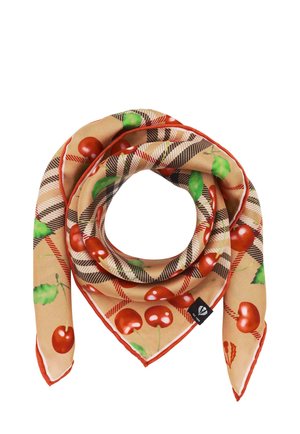Pañuelo cuadrado beige con cerezas rojas, hojas verdes y patrón de cuadros negro y rojo, doblado en un lazo con una etiqueta negra visible.