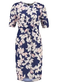 Marinblå blommig klänning med korta ärmar, med en omslagsdesign och ljusrosa blad. Tillverkad av ett flytande tyg, har den en dragkedja i ryggen.