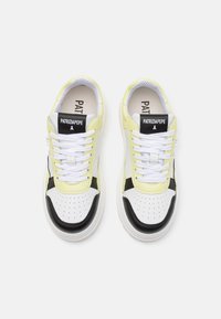 Patrizia Pepe Tenisky - lime/black