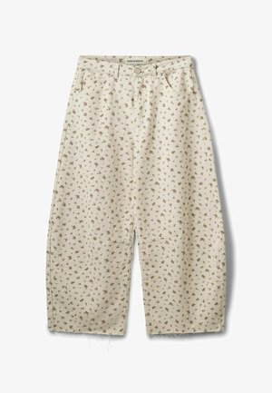 Bež hlače širokih nogavic z majhnim rjavim cvetličnim tiskom, sprednjimi žepi, zankami za pas, zapiranjem na gumbe in z neobdelanim robom.