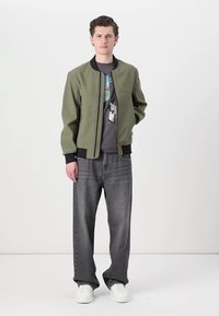 TOM TAILOR DENIM Bombejakke - jungle soil green