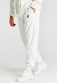SIKSILK Träningsbyxor - off-white
