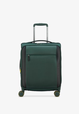Grüner Stoffkoffer mit strukturierten Oberflächen, schwarzen Akzenten, einem ausziehbaren Griff und gelb getippten Rädern. Verfügt über eine vordere Reißverschlusstasche.