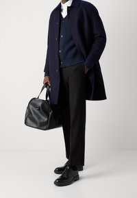 Isaac Dewhirst Klassisk frakke - dark blue