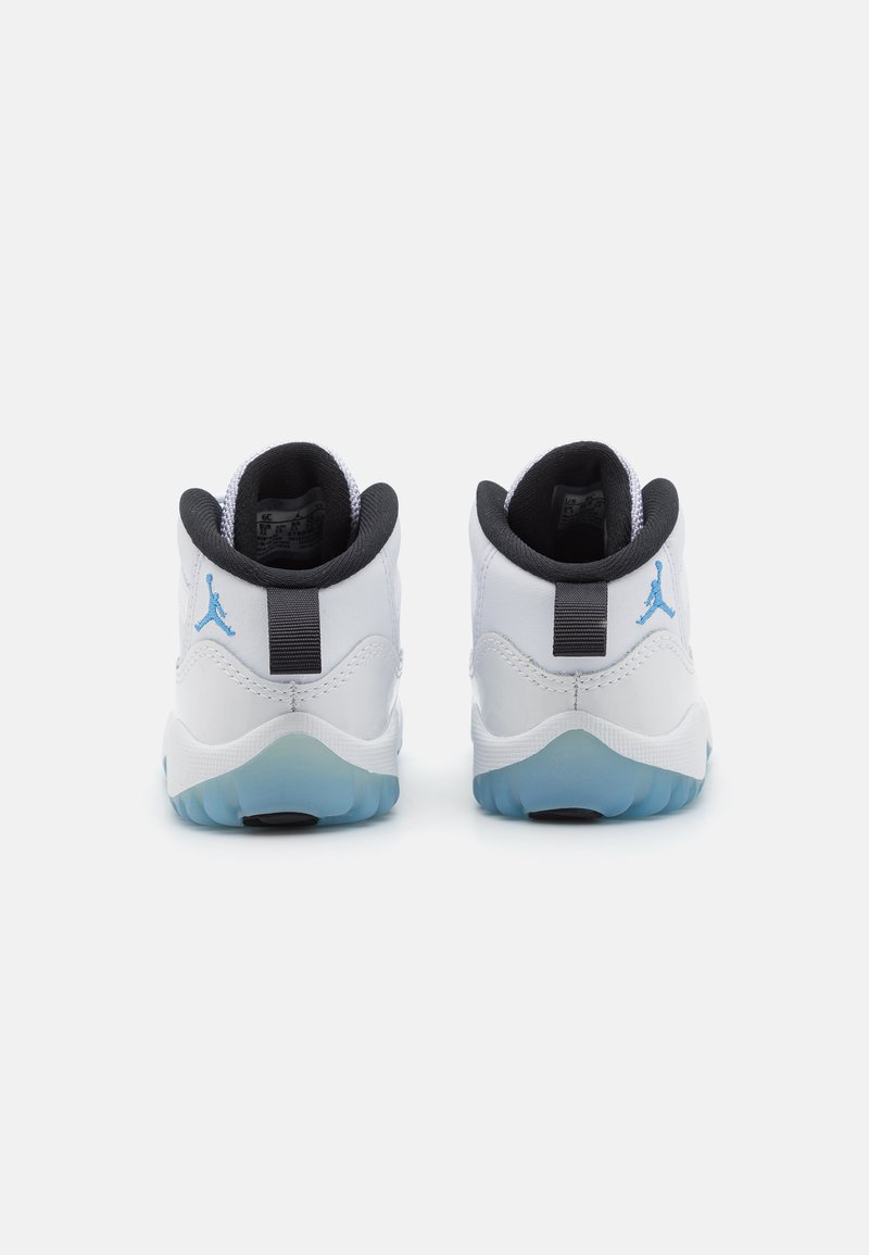 Jordan JORDAN 11 RETRO UNISEX - Krepšinio batai - white/legend 