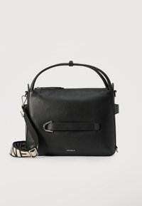 Επιλέχθηκε, noir