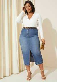 Curves Like These REGULAR FIT - Džinsa auduma svārki - blue