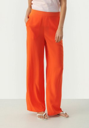 PANNAE - Stoffhose - mandarin red