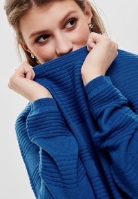 ONLY ONLCAVIAR - Jumper - princess blue