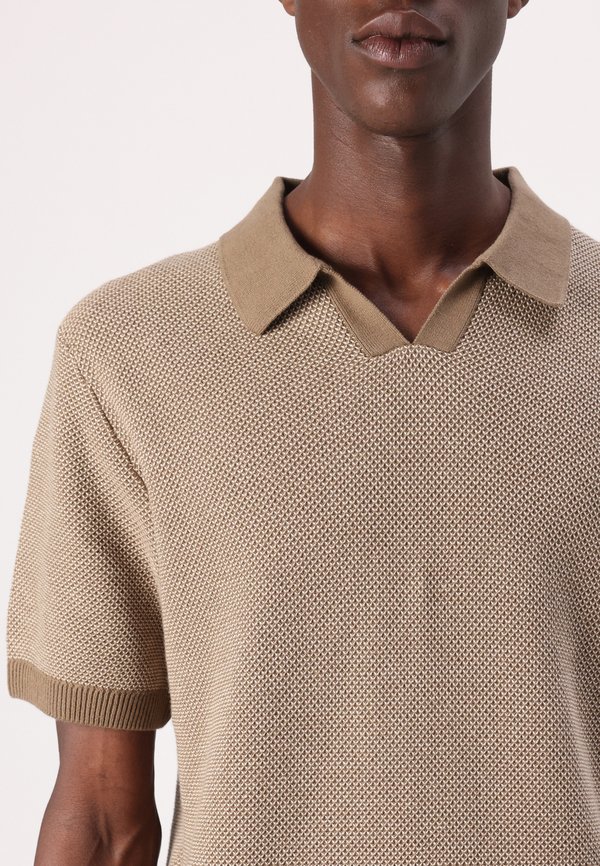 JPRCCEASTON SPLIT NECK - Polo shirt - rain drum3