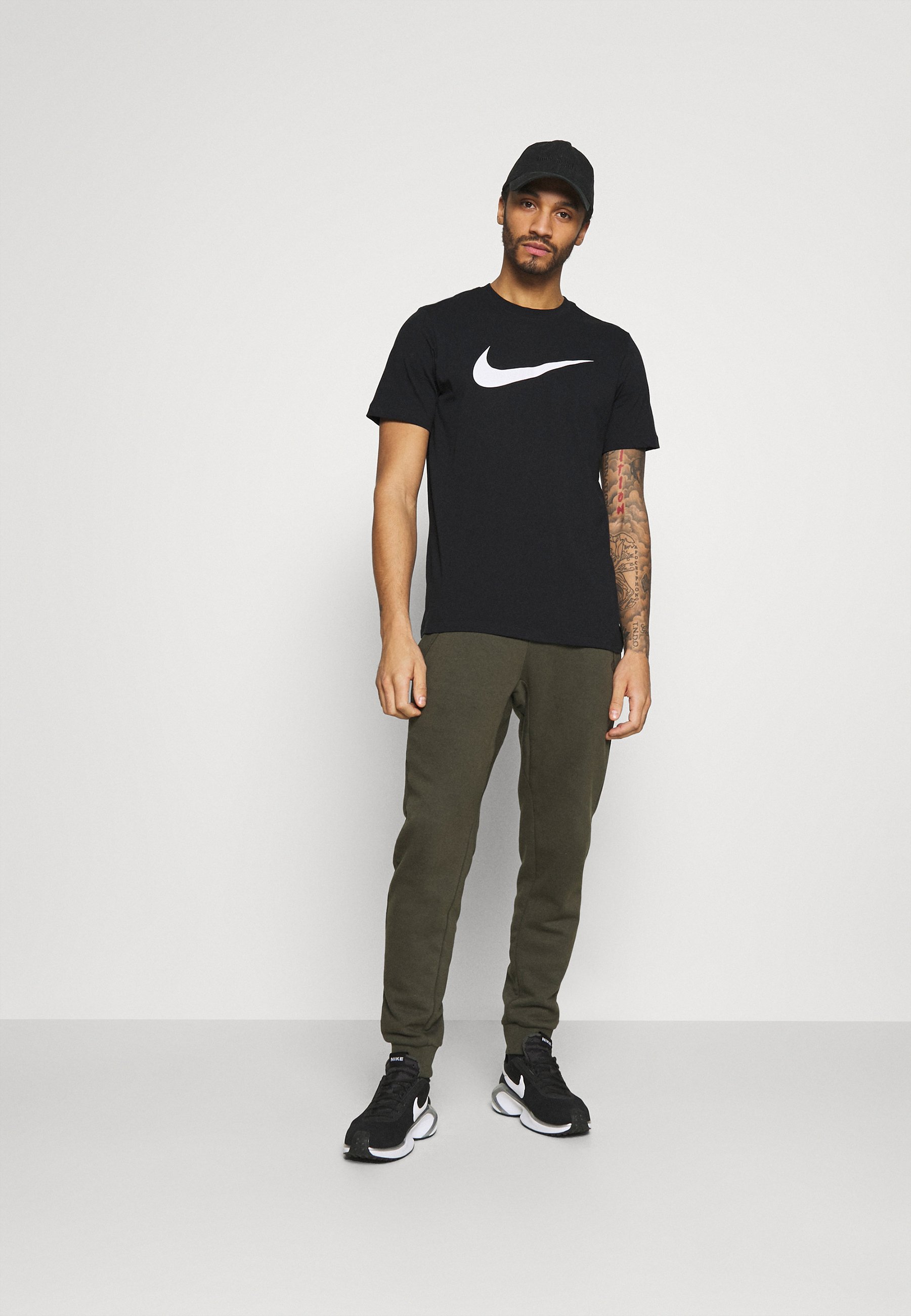 nike tee icon