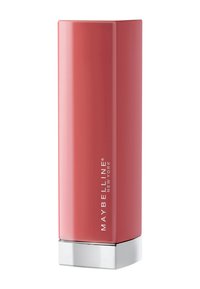 Rechteckiger Lippenstiftbehälter in sanftem Koralle mit glänzender Oberfläche, mit einem silbernen Boden und einem weißen, bedruckten Markenlabel.