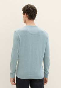 TOM TAILOR MIT V-AUSSCHNITT - Pullover - dusty ice melange