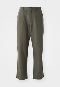 Sélectionné, croc green