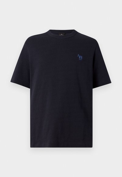 Marineblå bomulds t-shirt med rund hals og korte ærmer. Har et lille blåt broderet hestelogo på venstre bryst.