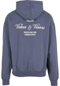 Hooded sweatshirt in dark blue cotton. Features white text: "PEGADOR Values & Visions" and "DISCIPLINE AND CONSISTENCY" on back.