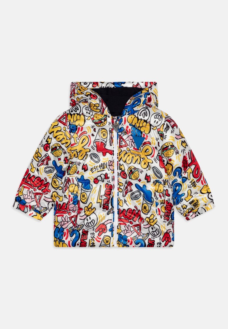 Färgglad puffjacka med vit bas och olika grafik i röd, blå, gul och svart; har huva och framdragkedja.