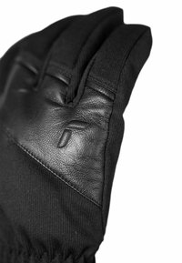 Schwarze Handschuhe mit einer Ledersohle und einem Stoffrücken, mit drei Fingeröffnungen und einem elastischen Handgelenk für einen dichten Sitz.