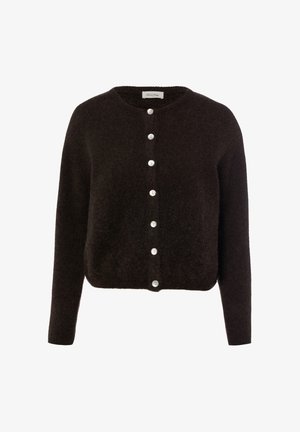 Schwarzer, flauschiger Langarm-Cardigan mit rundem Ausschnitt und einer vorderen Reihe von sieben weißen Knöpfen.