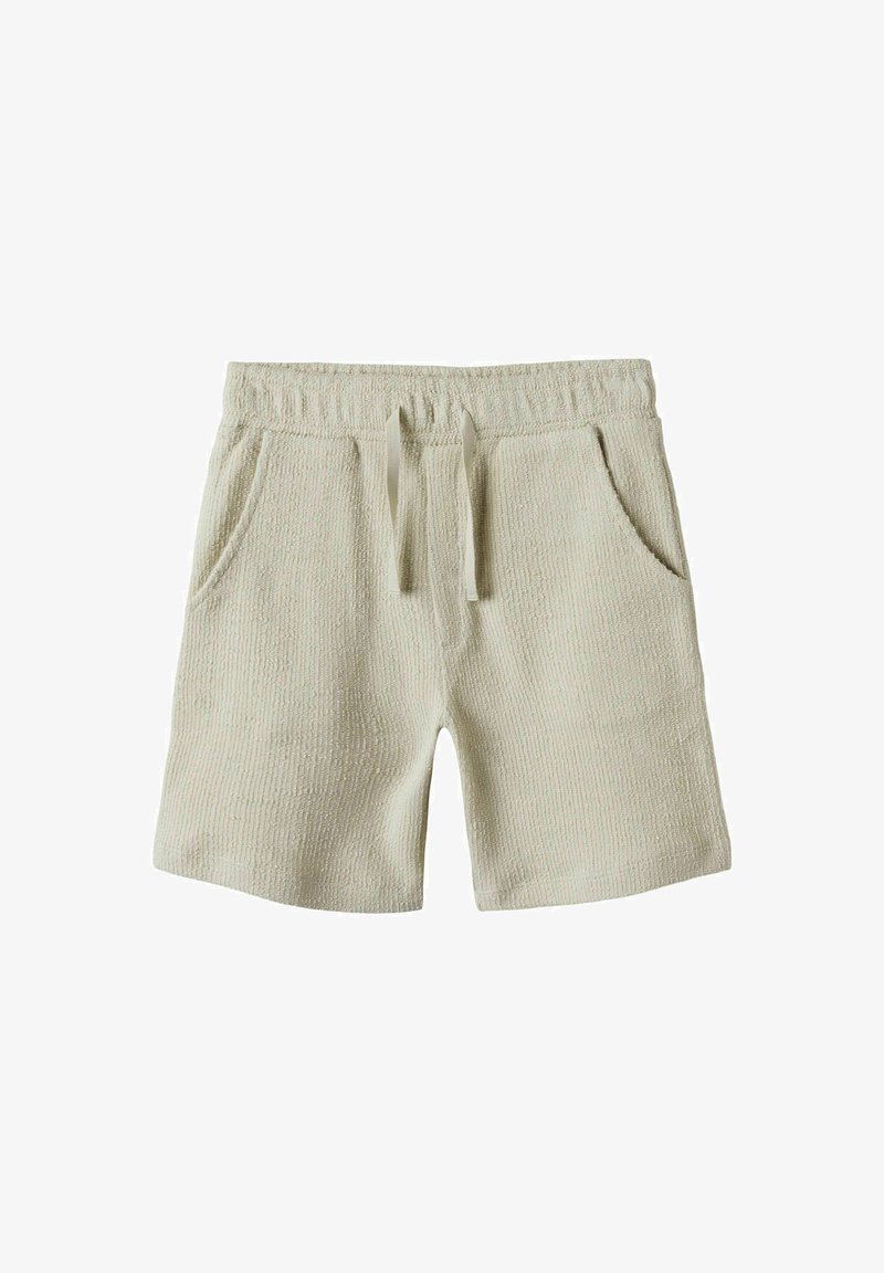 Shorts beige clair en tissu texturé, avec une taille élastique ornée d'un cordon de serrage et deux poches latérales. Design lisse et décontracté.