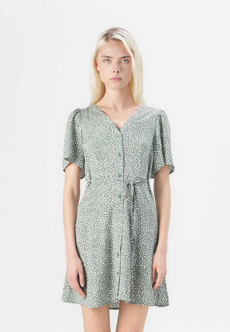 Vero Moda - VMALBA SHORT DRESS - Day dress - laurel wreath, Enlarge
