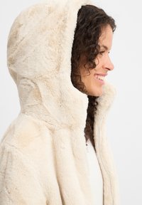 Marie Lund Winterjacke - beige