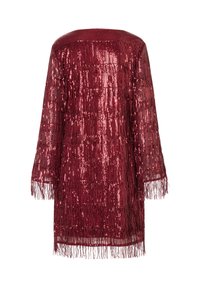 Bordeaux jurk met korte, brede mouwen, bedekt met pailletten en franjes, met een losse silhouet en textuurafwerking.