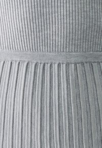 WILLA LYRIC - Gebreide jurk - light grey