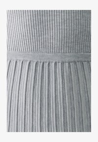 Geselecteerd, light grey