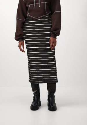 NMMALINA STRIPE TUBE ANKLE SKIRT - Pouzdrová sukně - black/white