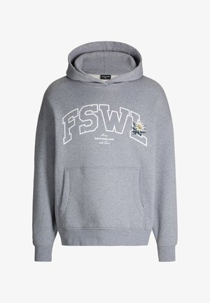 Grijze hoodie met een frontzak, grote witte tekst "FSWL", kleine script "From Switzerland with Love", en een witte bloemenafbeelding op de borst.