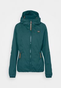 Tyrkysová lehká bunda s kapucí, se_zipem, kontrastními hnědými táhly na zip a elastickými manžetami. Hladký povrch, žádné vzory.