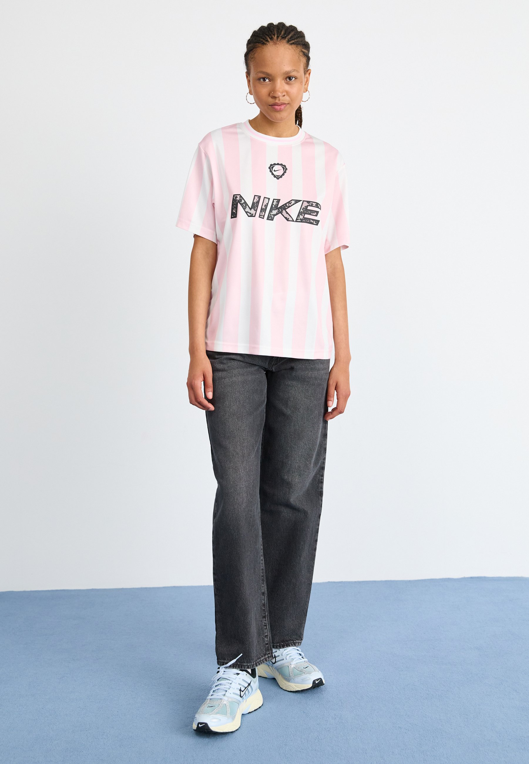 ★Nike★ Sportswear T-shirt M Pink Foam Pink Oxford HQ371766 Nike ACG Lungs T-Shirt - Pink Oxford | Flatspot
