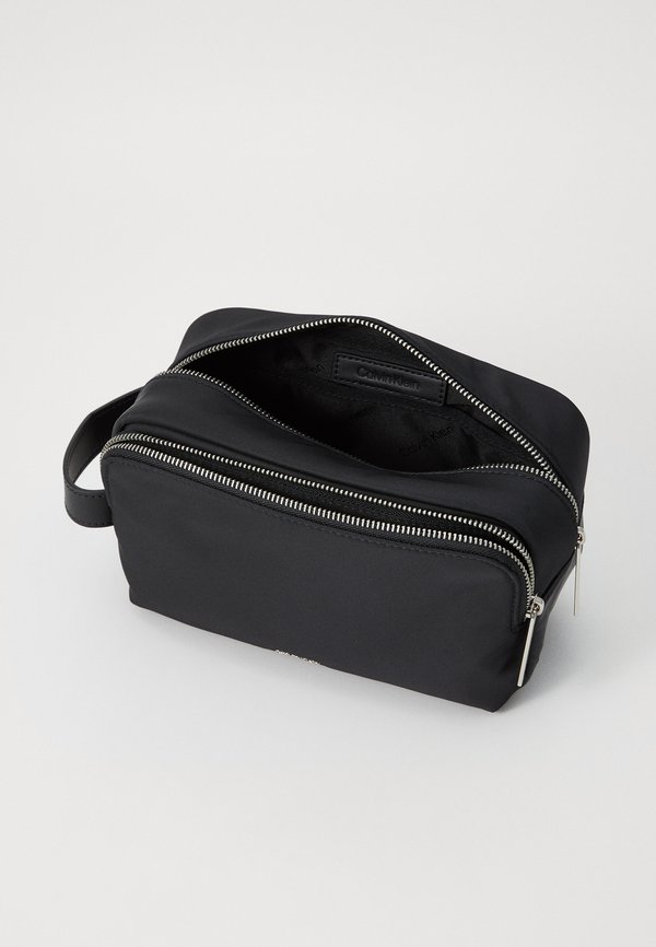 BUSINESS TECH 2G WASHBAG - Wash bag2
