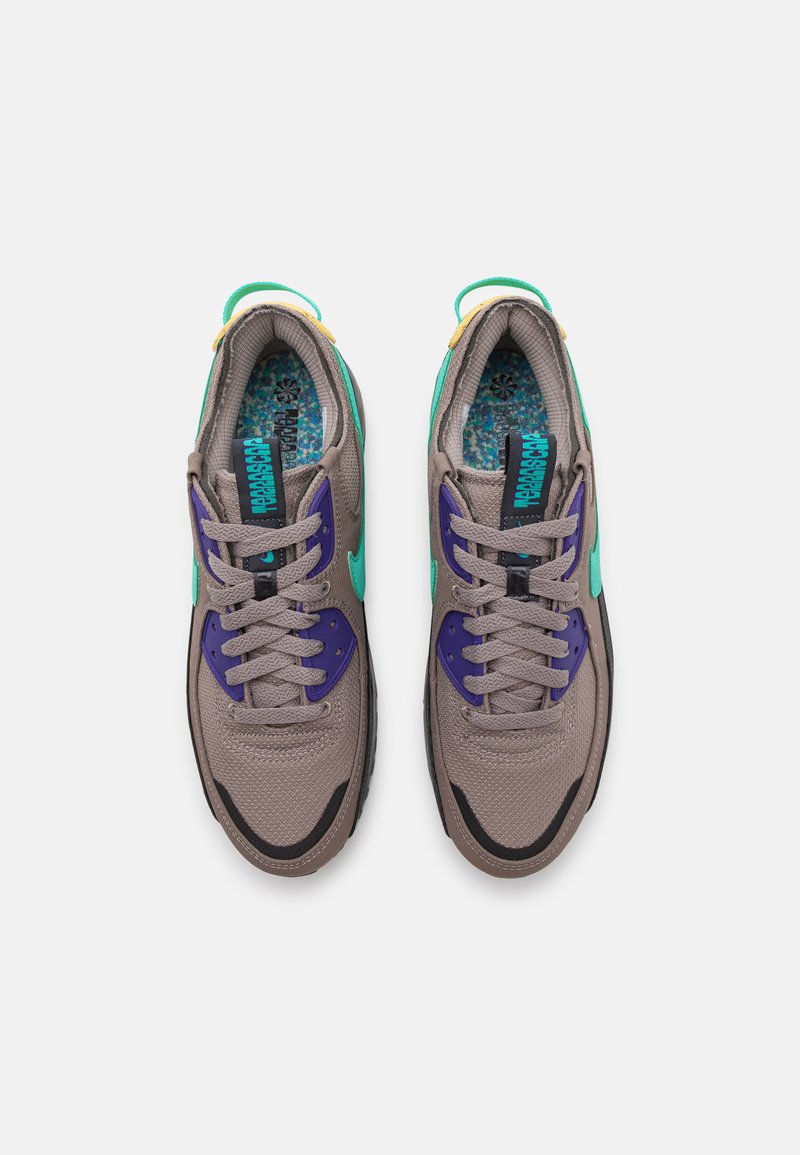 nike air max terrascape 90 moon fossil light menta