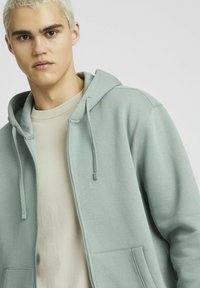 BZB BASIQUE - Sweat zippé - vert clair