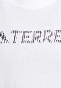 adidas Terrex TERREX CLASSIC LOGO TEE - Triko s potiskem - white