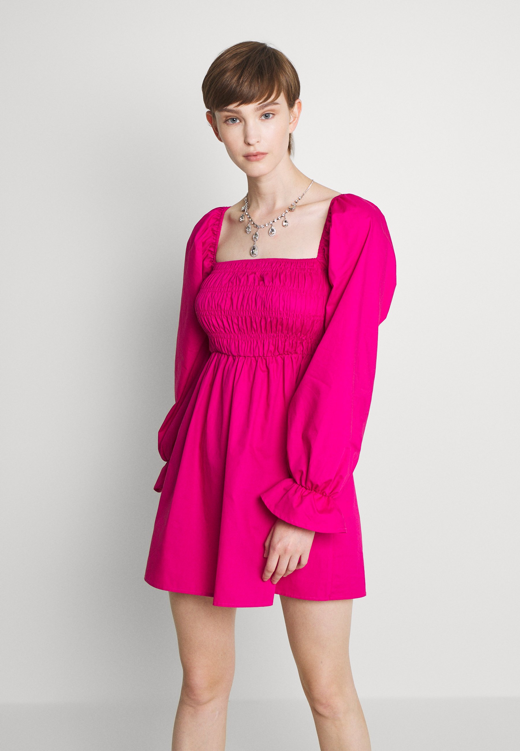 Missguided MILKMAID SHIRRED BODICE SKATER DRESS - Freizeitkleid - hot pink/pink