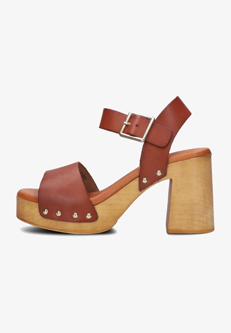 Red-Rag MAAT - Clogs - cognac