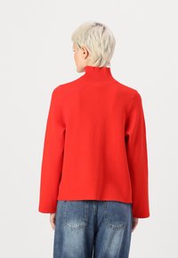 Object OBJREYNARD SQUARE SLEEVE NOOS - Strikkegenser - flame scarlet