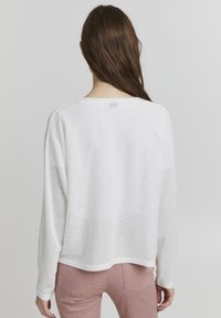 Oxmo OXKike - Kofta - off white