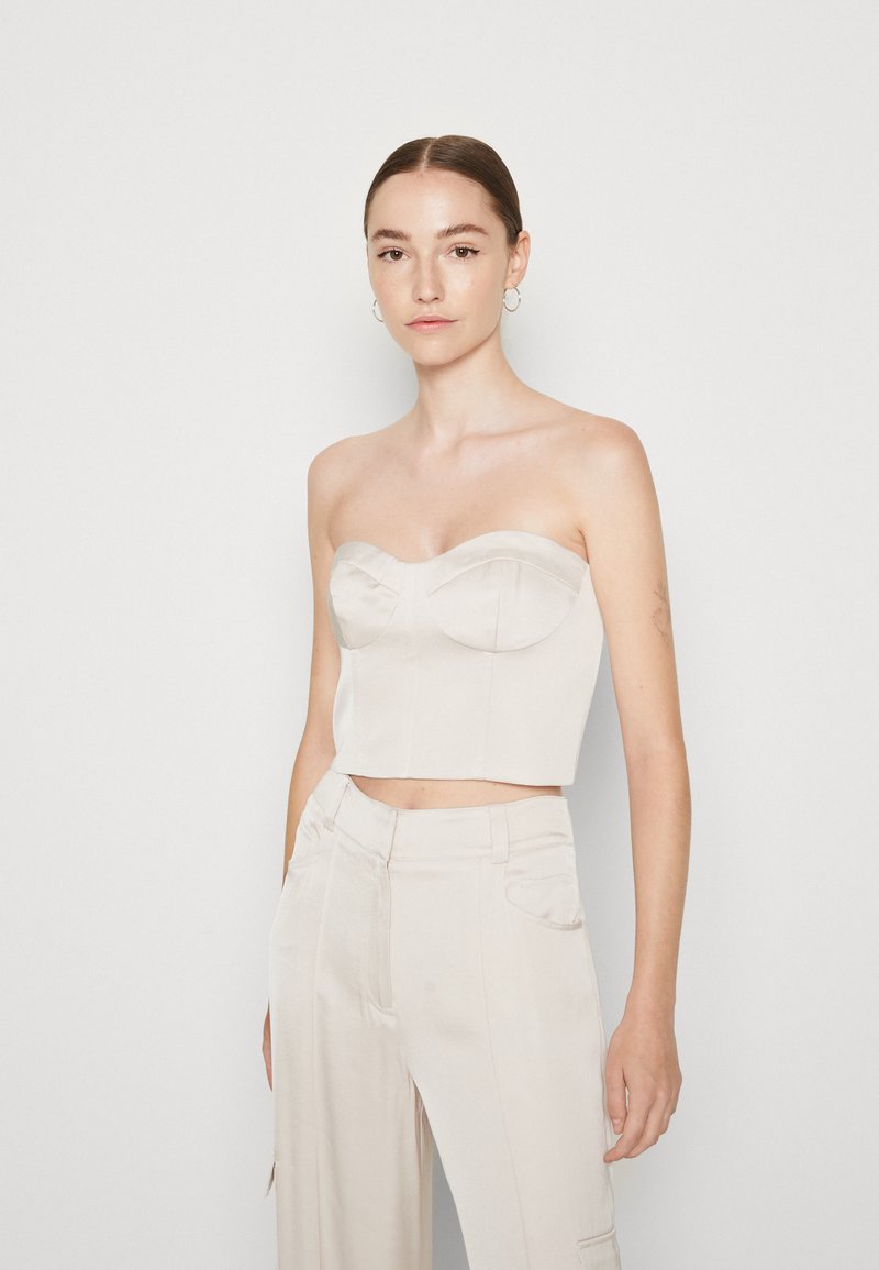 forever-new-selma-strapless-bustier-top-champagne-taupe-zalando-at
