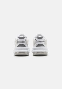 EA7 Emporio Armani SONIC DART UNISEX - Tenisice - optic white/antartica