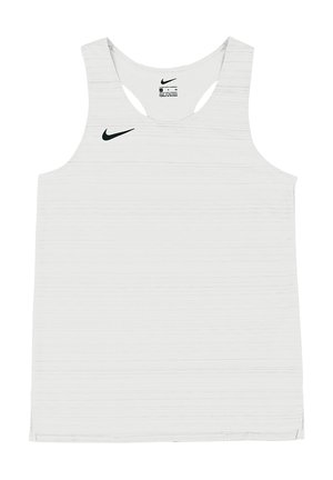 Bílé sportovní tílko bez rukávů s černým logem Nike na hrudi a na zátylku.