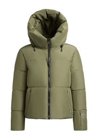 Olijfgroen gewatteerd jack met een grote, opgevouwen capuchon, voorkant met ritssluiting, zijzakken en een gestructureerd mouwdetail. Gemaakt van glad synthetisch materiaal.
