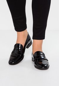 Minelli Chaussons black/noir (Seconde main)