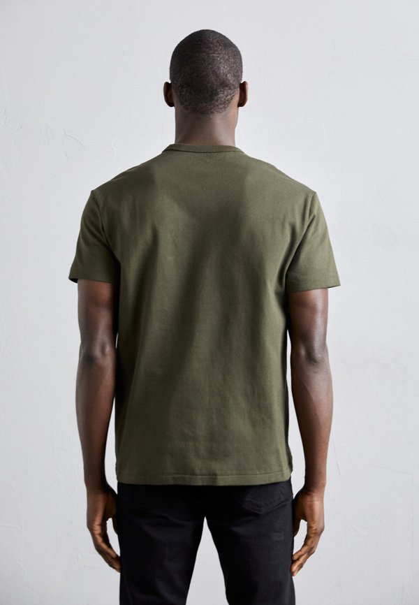 CLASSIC FIT HEAVYWEIGHT JERSEY T-SHIRT - Basic T-shirt - armadillo2